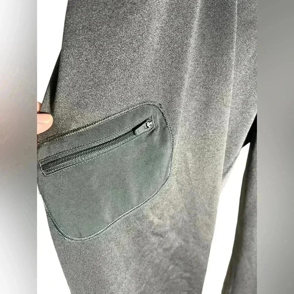 The North Face Gray Cropped Jogger Sweatpants with Drawstring Waist size L - Picture 3 of 7